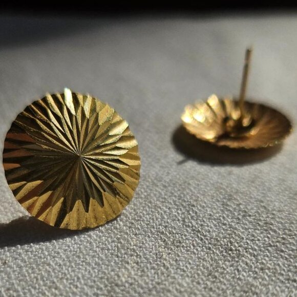 Genuine Solid 14k Gold Sunburst Earrings - Picture 2 of 3